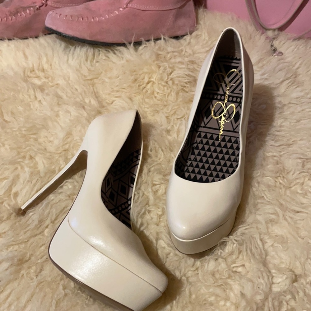 New Jessica Simpson leather shoes